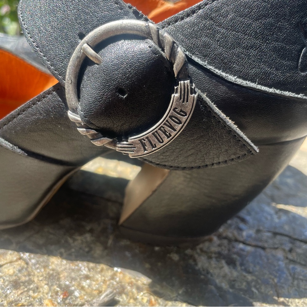 John Fluevog Prepare Leader Platform Mary Jane Heels
Black Size 11 - Picture 14 of 16